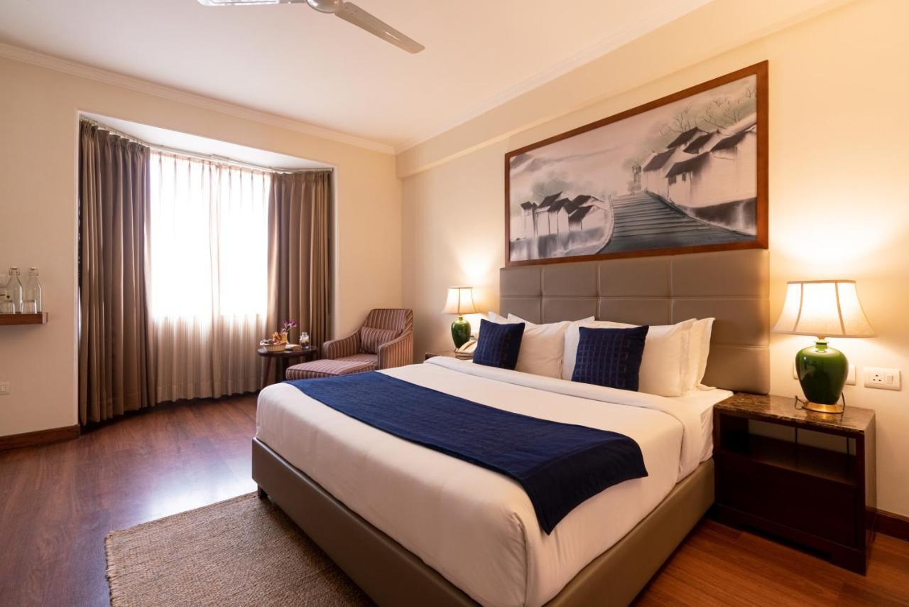 Larisa Shimla Hotel Bagian luar foto