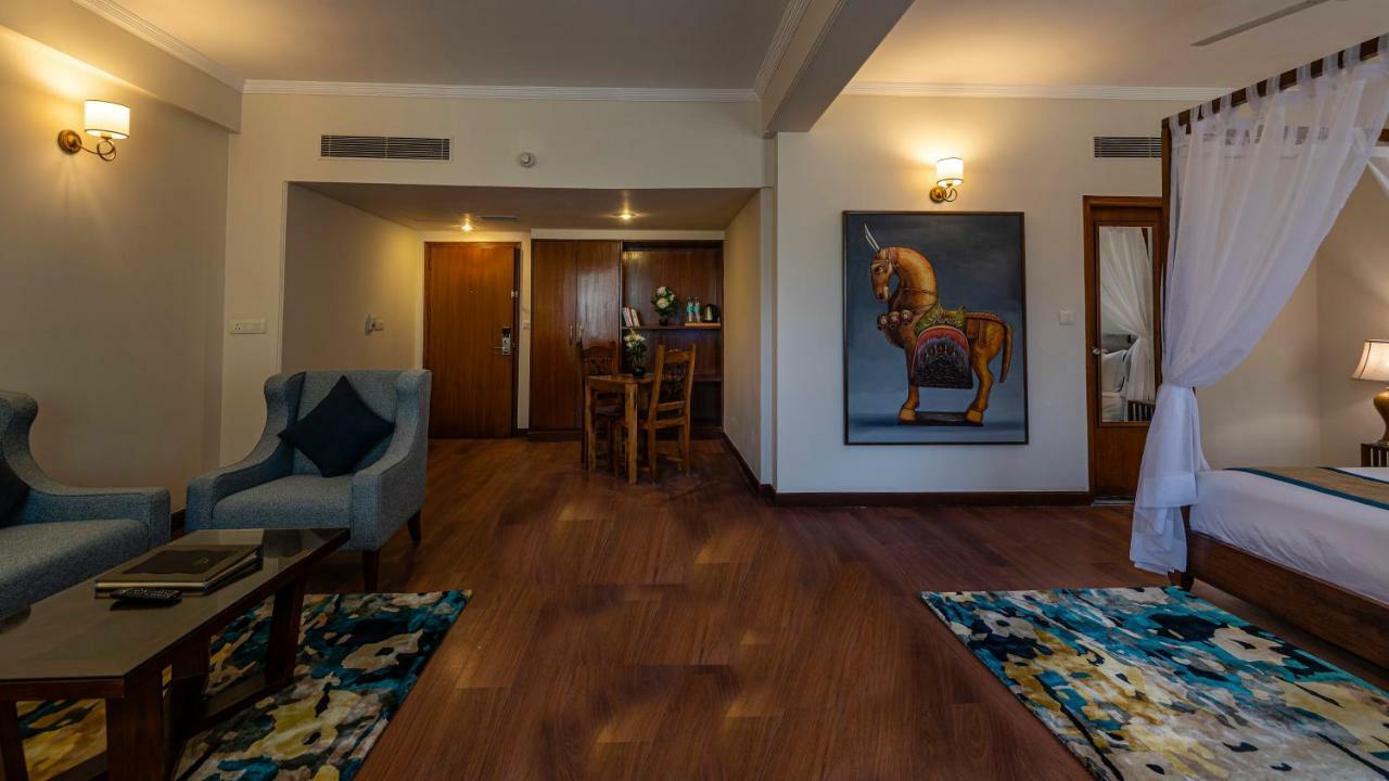 Larisa Shimla Hotel Bagian luar foto