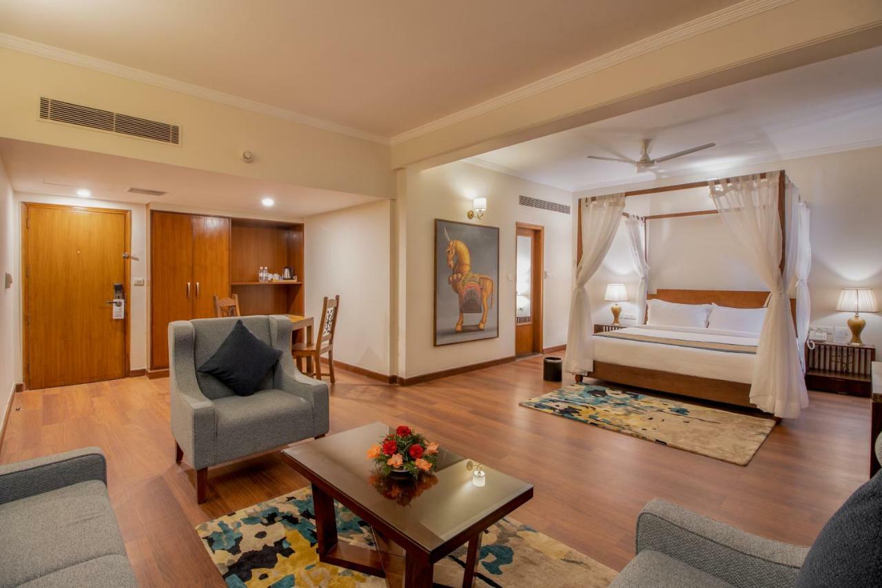 Larisa Shimla Hotel Bagian luar foto